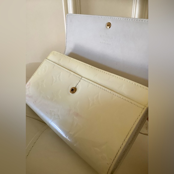 🔥Louis Vuitton🔥Vernis Sarah monogram ivory pearl wallet - Picture 8 of 10